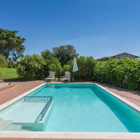Villa Ellie